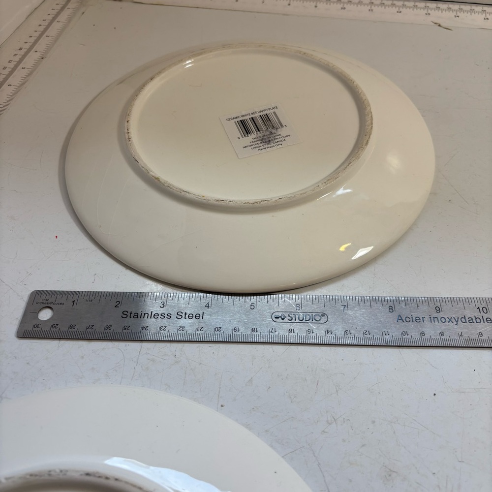 🛍️3/$30 BNWT Set of two “Bee Happy” white ceramic dinner‎ plates - Picture 9 of 9